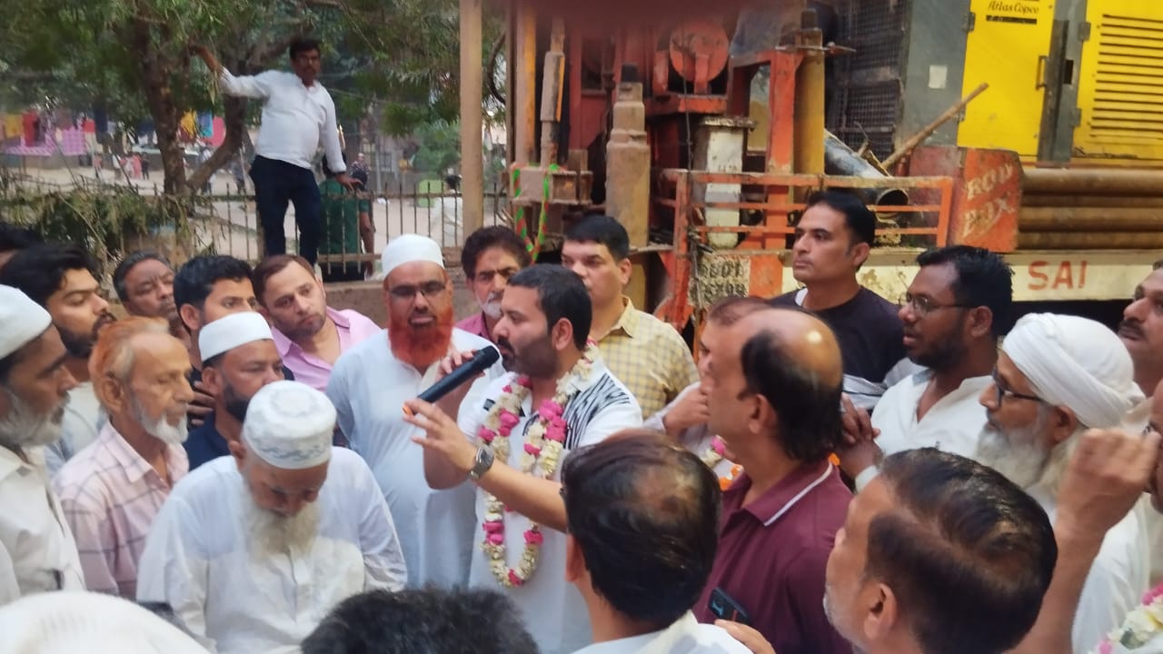 Ale Mohammad Inaugurates development works in DDA flat Mata Sundri Road hummernews.in