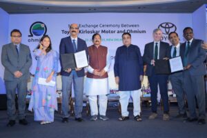 Toyota Kirloskar Motor Exchanges Memorandum of Understanding with Ohmium to advance Scalable Hydrogen-Based Energy Solutions in India hummernews.in