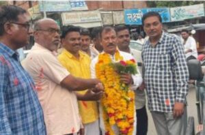 Rajnikant Borele wins in Pandharkawada Market Committee elections hummernews.in