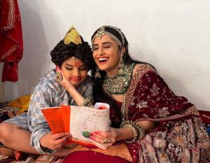 Sanskrit isn’t an easy language, but what’s encouraging is Aan’s always eager to learn” says Hunar Hali Gandhi about teaching her young co-star on the sets of Sony SAB’s Veer Hanuman hummernews.in