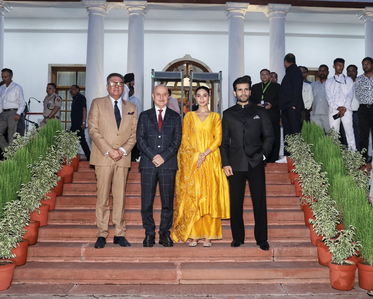 Historic Moment for Tanvi The Great: Honourable President of India Smt. Droupadi Murmu watches the film at a special screening at Rashtrapati Bhavan and appreciates it. hummernews.in