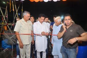 It is unfortunate that during the tenure of BJP's Rekha government, hoardings of other parties are forcibly removed from Kavad camps by the police and SDMs.--Devender Yadav hummernews.in