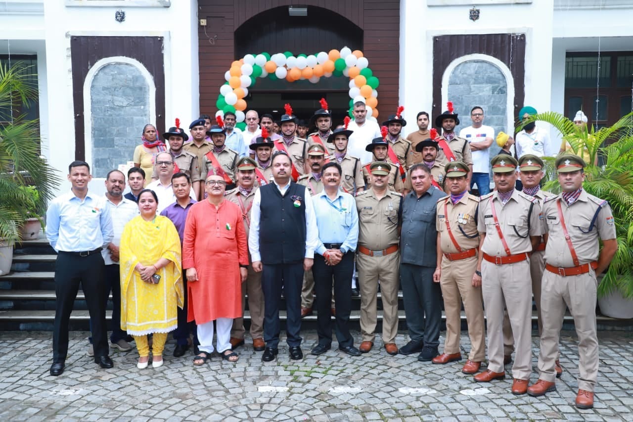 The 79th Independence Day was celebrated with gaiety and dignity at Uttarakhand Niwas and Uttarakhand Sadan in New Delhi hummernews.in