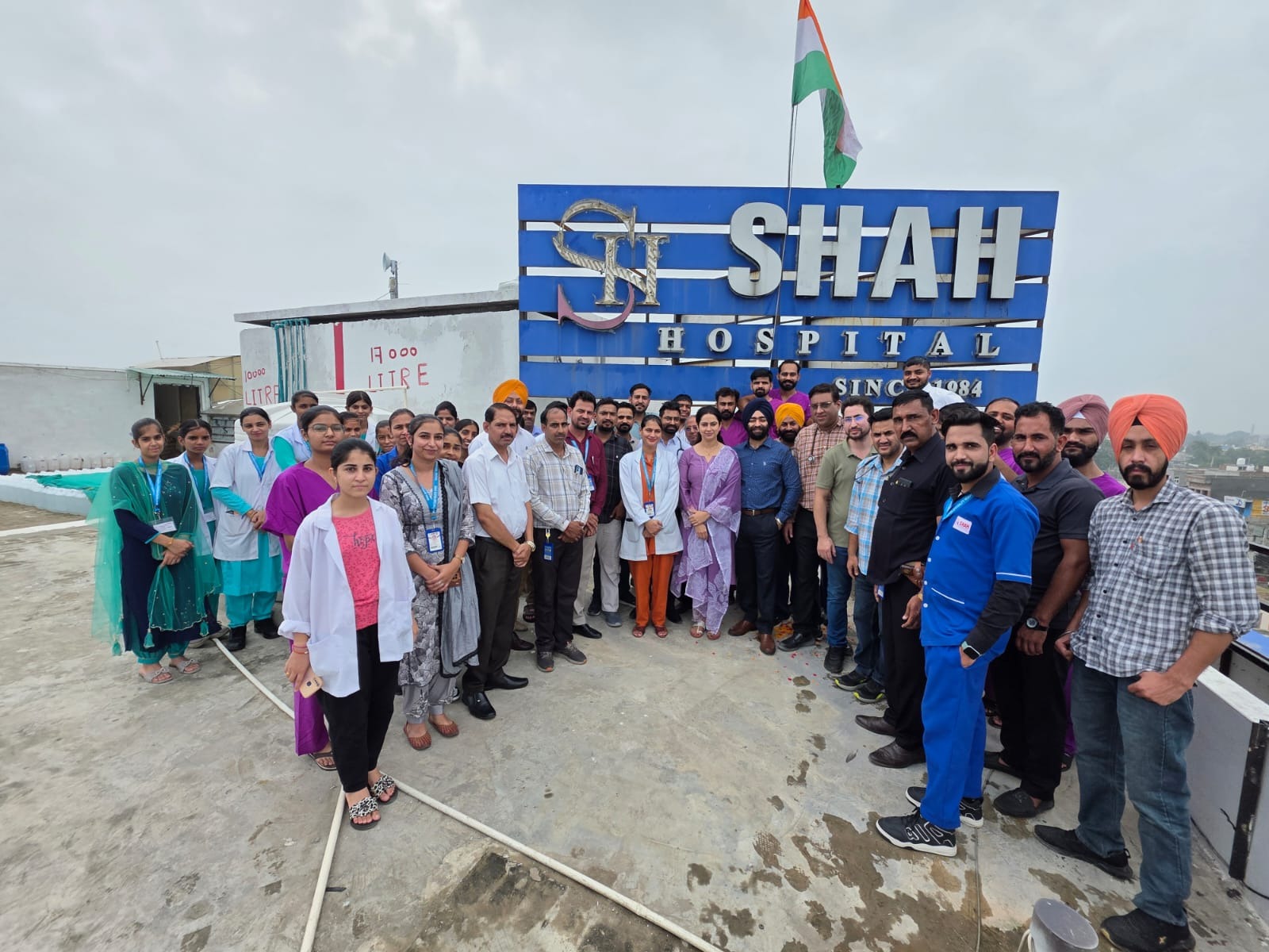 Flag Hoisting Ceremony Led by Dr. Vikramjit Singh at Shah Hospital, Kaithal hummernews.in