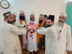 Spiritual Celebration in Mehrauli Sharif: Maulana Alauddin Naqshbandi Honored with Khilafat of the Ashrafia Silsila hummernews.in