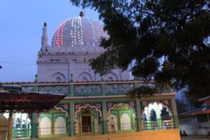 670th Urs of Hazrat Ladle Mashakh in Aland: A Message of Love and Peace hummernews.in