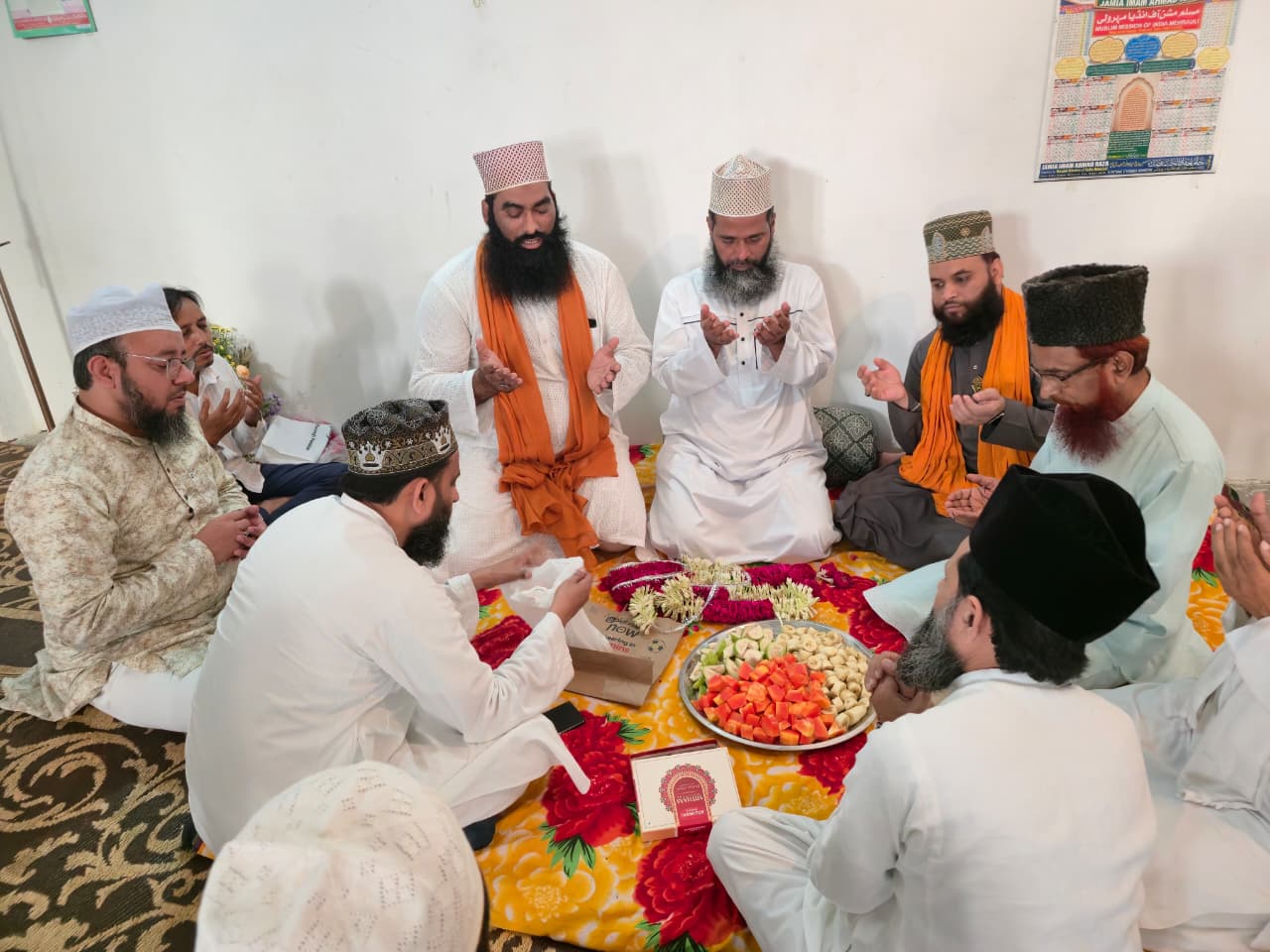 Spiritual Celebration in Mehrauli Sharif: Maulana Alauddin Naqshbandi Honored with Khilafat of the Ashrafia Silsila hummernews.in