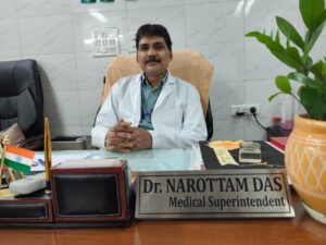Dr. Narottam Das, Medical Superintendent, Swami Dayanand Hospital, with balanced emphasis on health, environment, and civic responsibility. hummernews.in