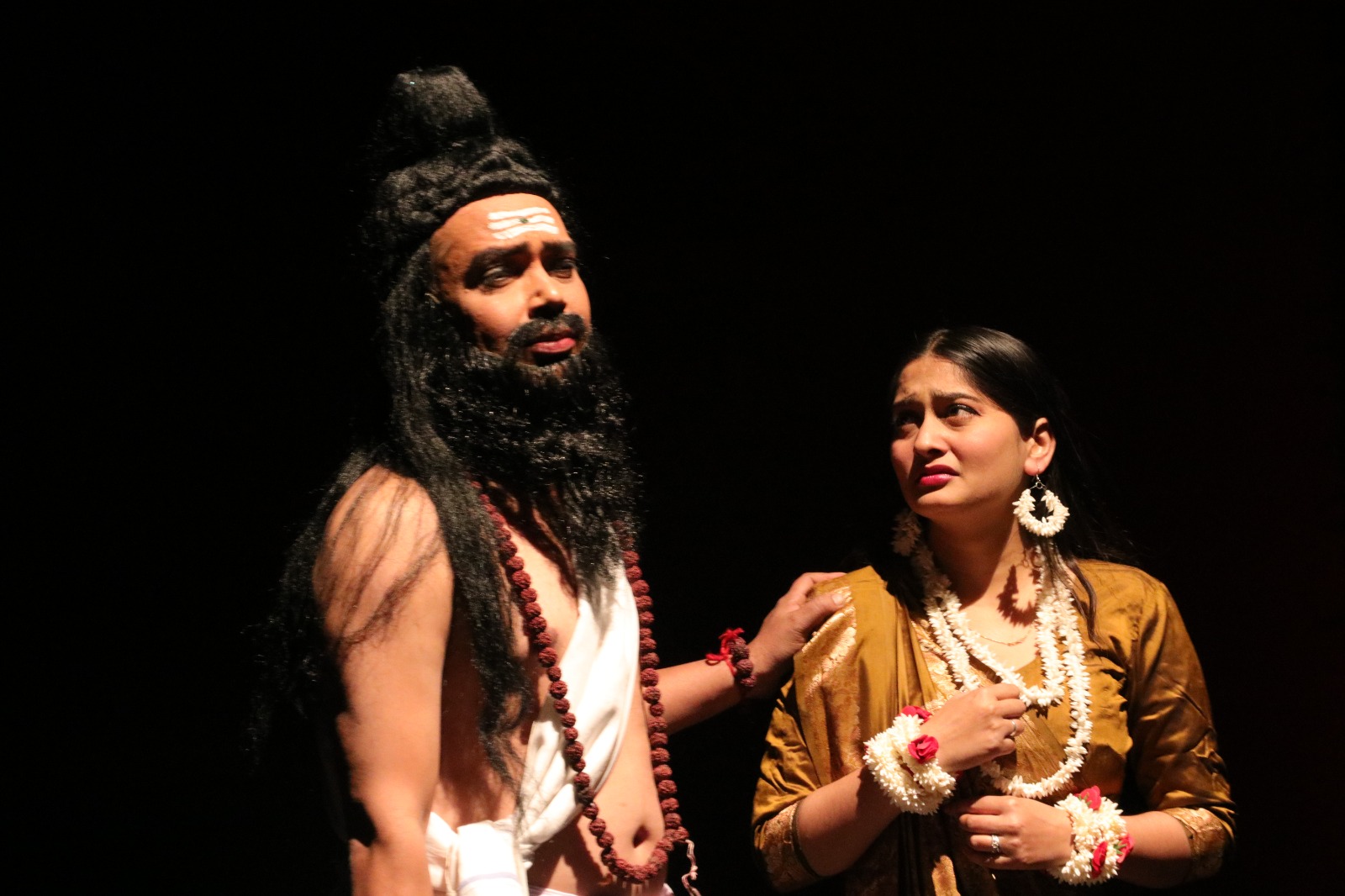 Barhamasa Rangmandal Presents a Grand Staging of Swyandeepa at Shri Ram Centre hummernews.in