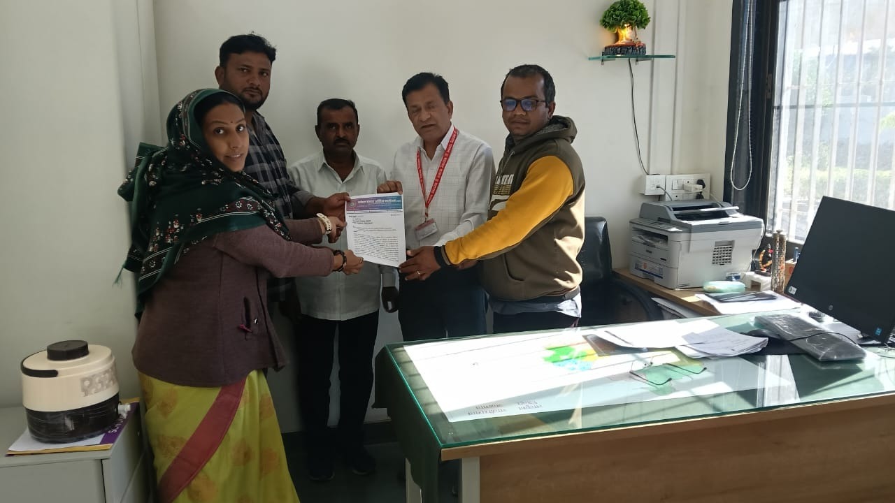 Demand to Ensure Voting Rights of Migrant Labour Voters in Chalisgaon Taluka hummernews.in