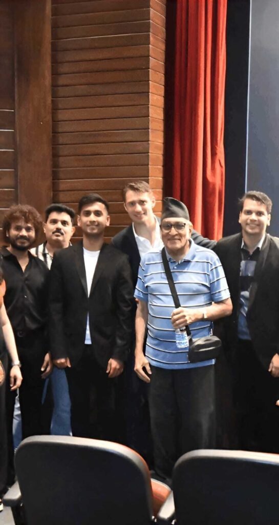 The Bombay Blood Receives Strong Response at Pune Screening, Honours Legacy of Bombay Blood Discoveryhttps://hummernews.in/